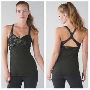 Lululemon Camouflage Wrap it up Tank